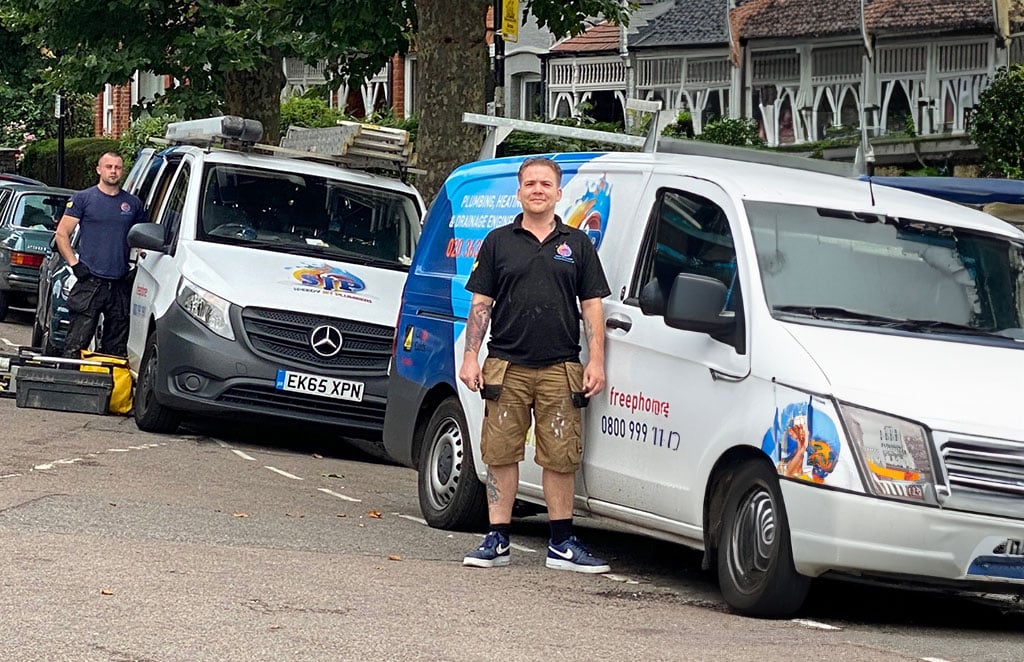 Why You Shouldn’t Try to Fix Plumbing Problems Yourself: A North London Guide